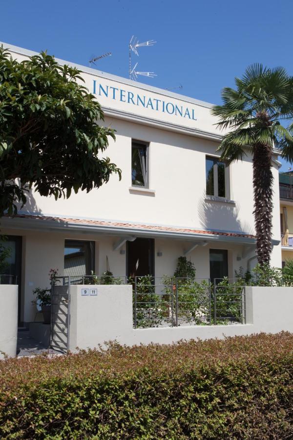 International Rooms & Apartments シルミオーネ エクステリア 写真