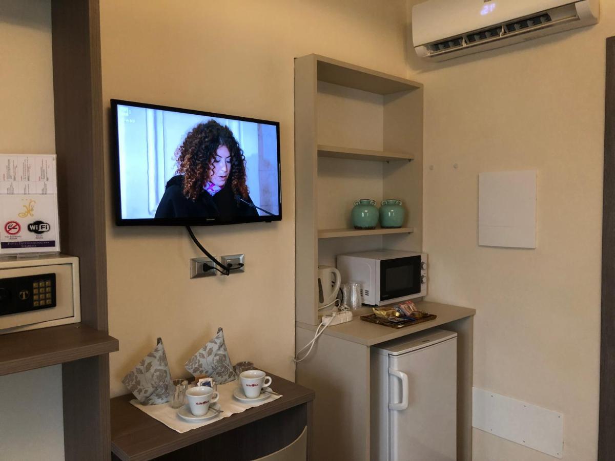 International Rooms & Apartments シルミオーネ エクステリア 写真