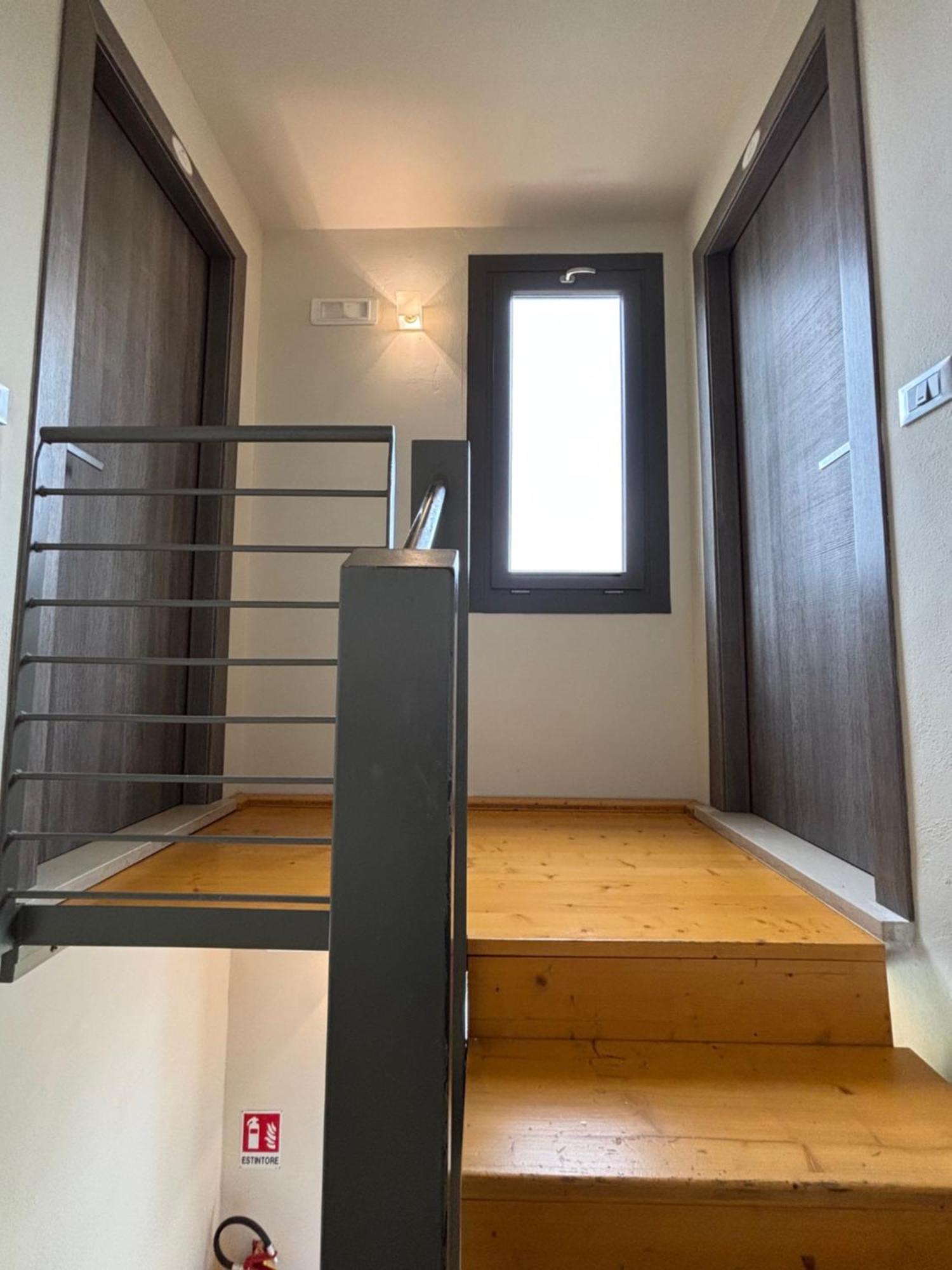 International Rooms & Apartments シルミオーネ エクステリア 写真